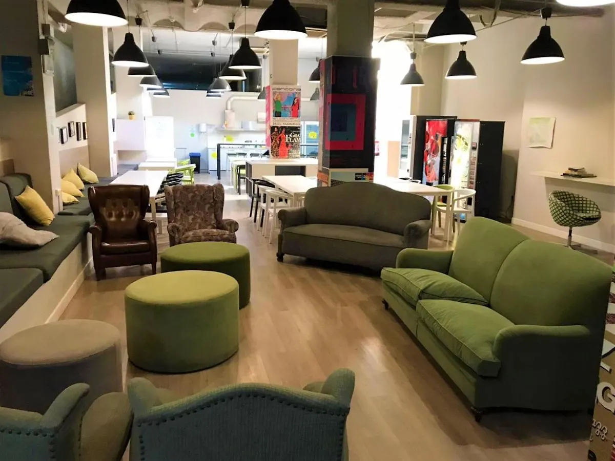 Hostel Hola Hostal Eixample Barcelona