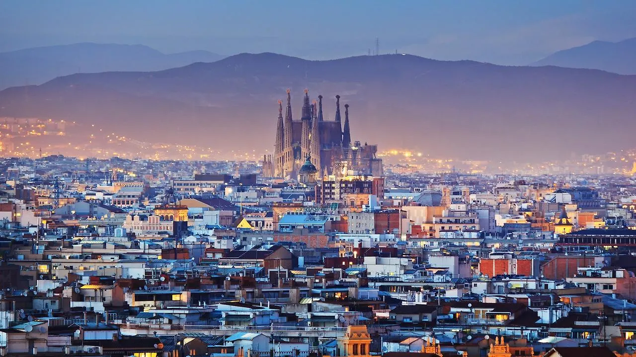 Hostel Hola Hostal Eixample Barcelona