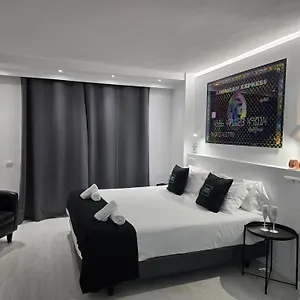 *** Apart Otel Urban Spaces İspanya